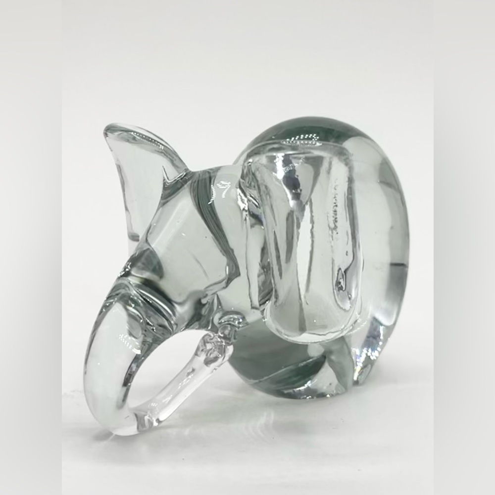 Ngwenya Handmade Glass ELEPHANT Napkin Ring South Kingdom Of Swaziland 2.5” NWOT